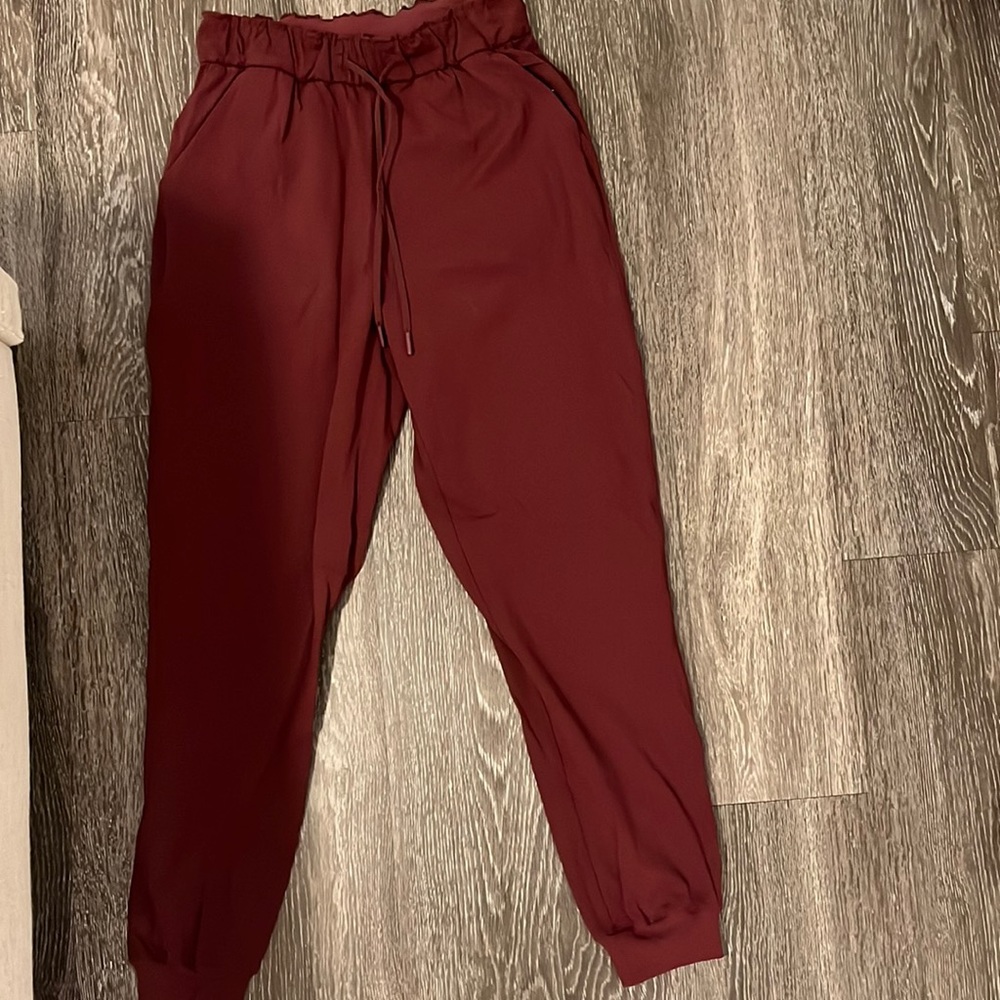 Lululemon High-rise jogger